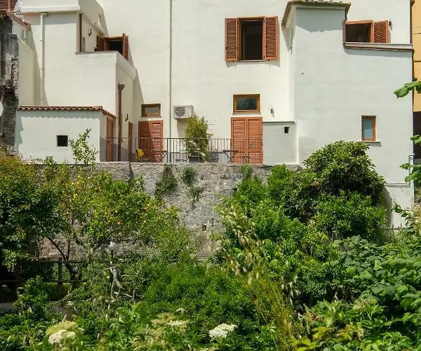 Casa D'amare 4*